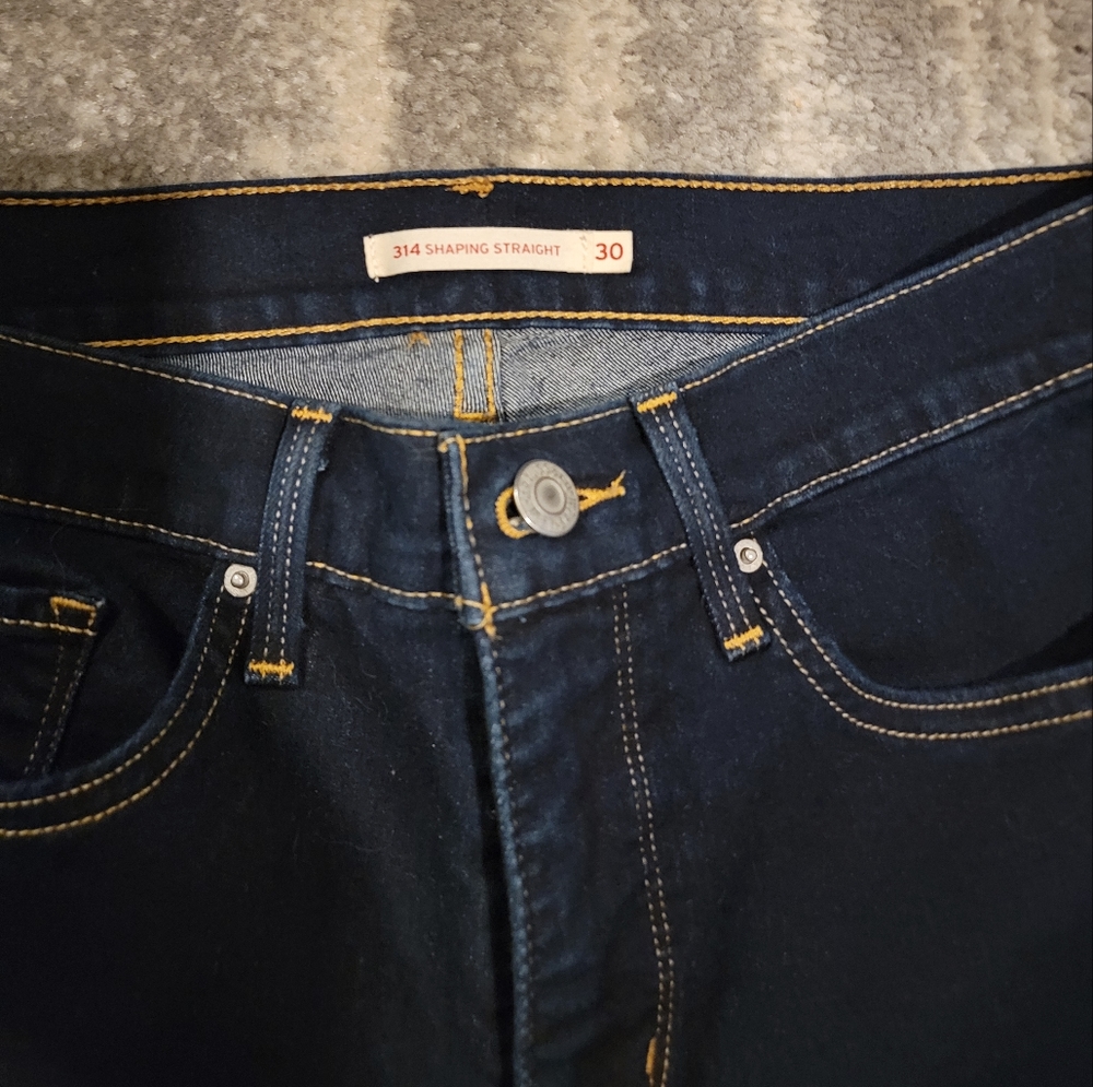 Levis jeans